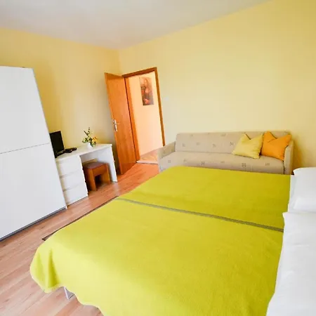 Fuer 5 Personen Ca 50 M In Novigrad, Adriakueste Kroatien Westkueste Von Istrien *
