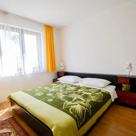 Fuer 5 Personen Ca 50 M In Novigrad, Adriakueste Kroatien Westkueste Von Istrien * Karpinjan