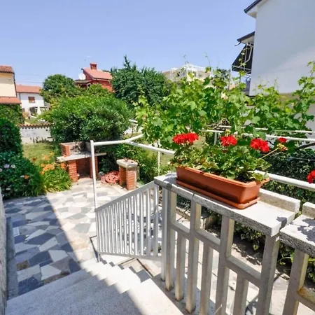 Fuer 5 Personen Ca 50 M In Novigrad, Adriakueste Kroatien Westkueste Von Istrien * Karpinjan