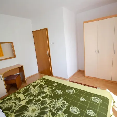 아파트 Fuer 5 Personen Ca 50 M In Novigrad, Adriakueste Kroatien Westkueste Von Istrien Karpinjan